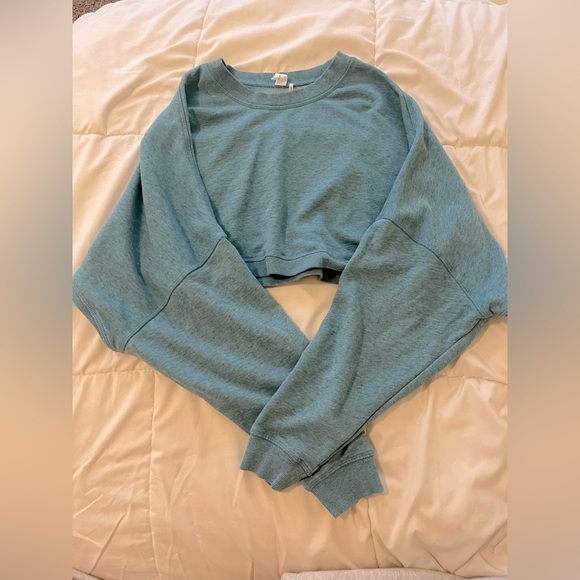 Urban Outfitters Cropped Crewneck - Picture 6 of 7